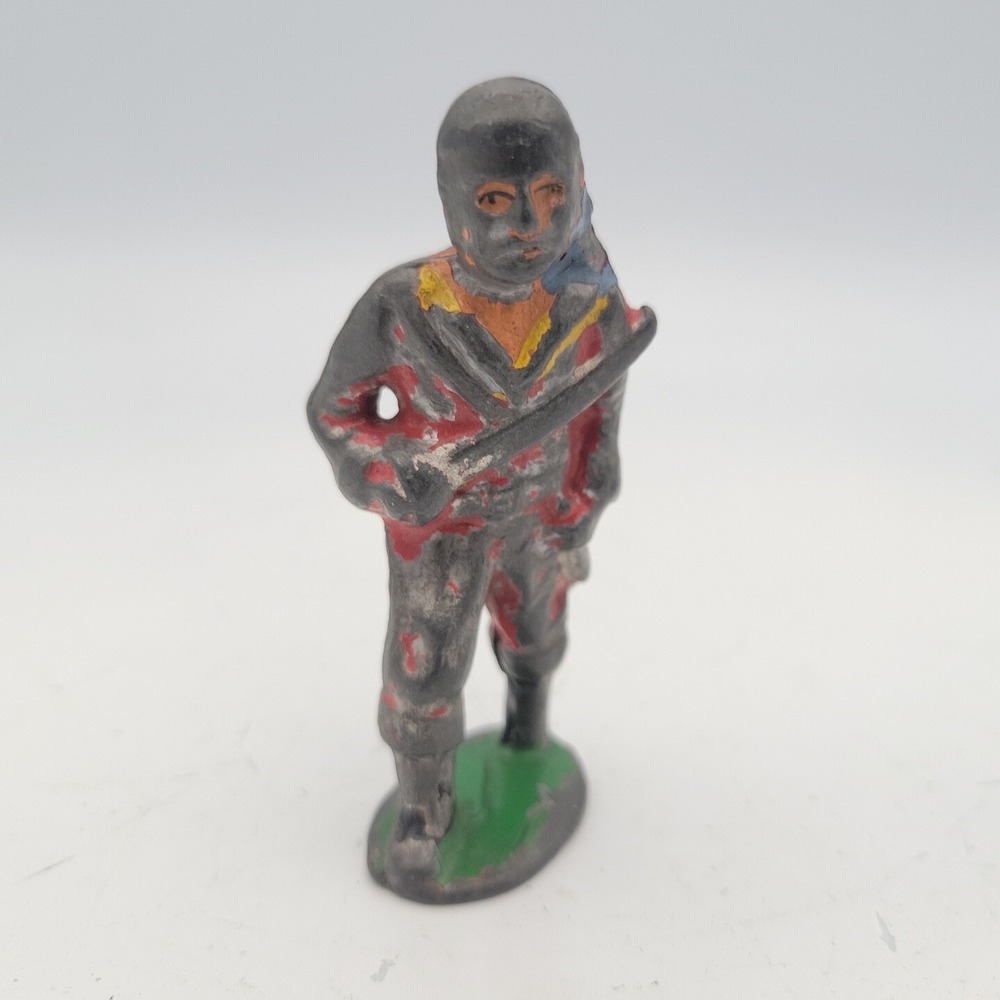 VINTAGE 1930'S BARCLAY MANOIL PIRATE W/ SWORD